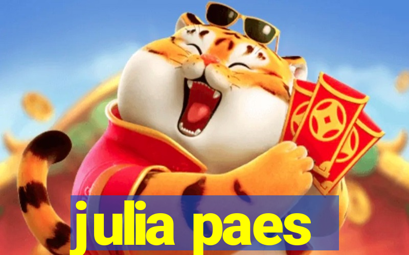 julia paes